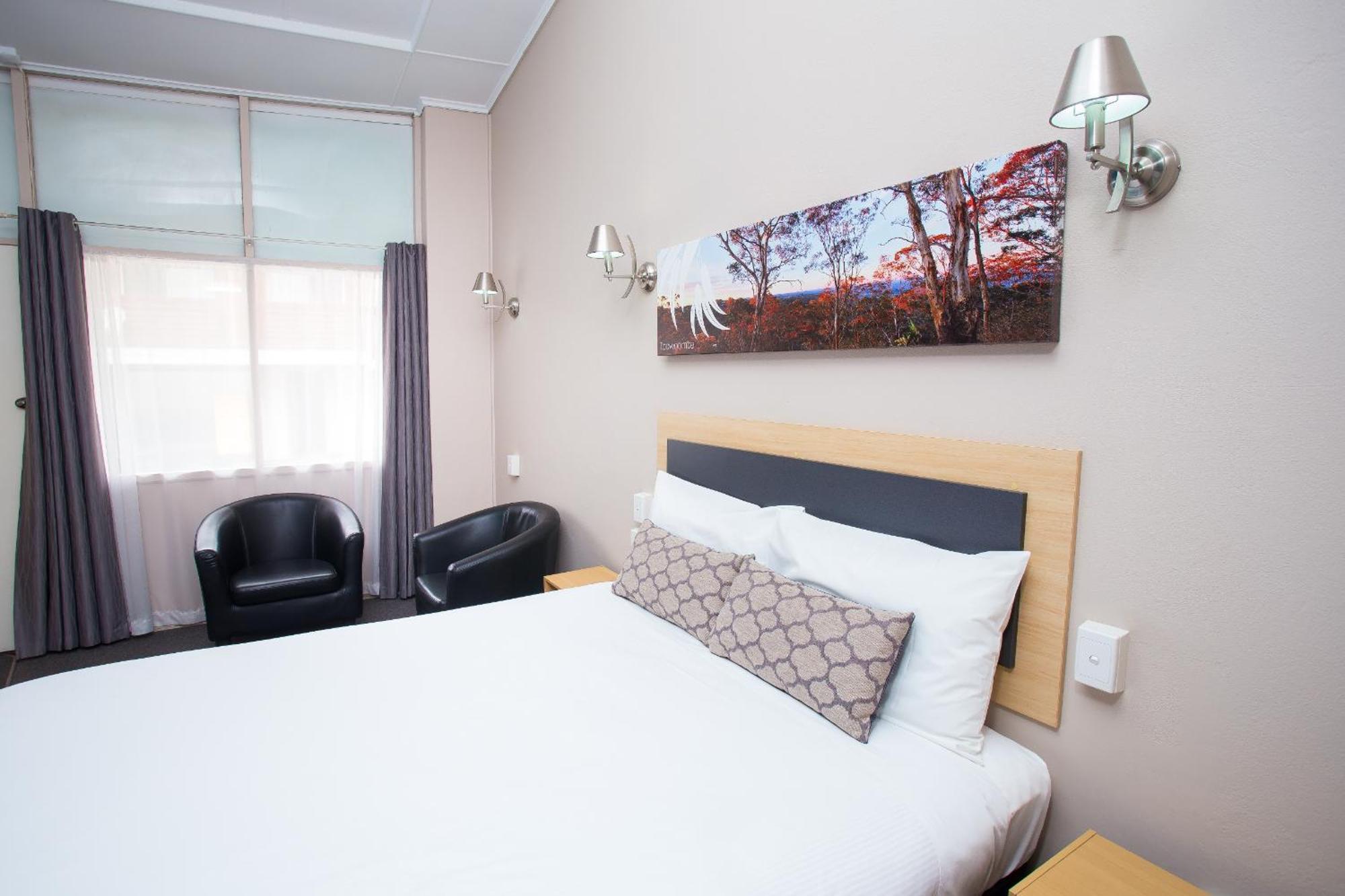 Downs Motel Тувумба Екстер'єр фото