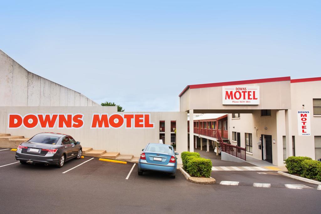 Downs Motel Тувумба Екстер'єр фото